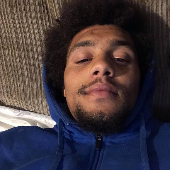 Meet your Posher, Kenneston - Picture 1 of 1